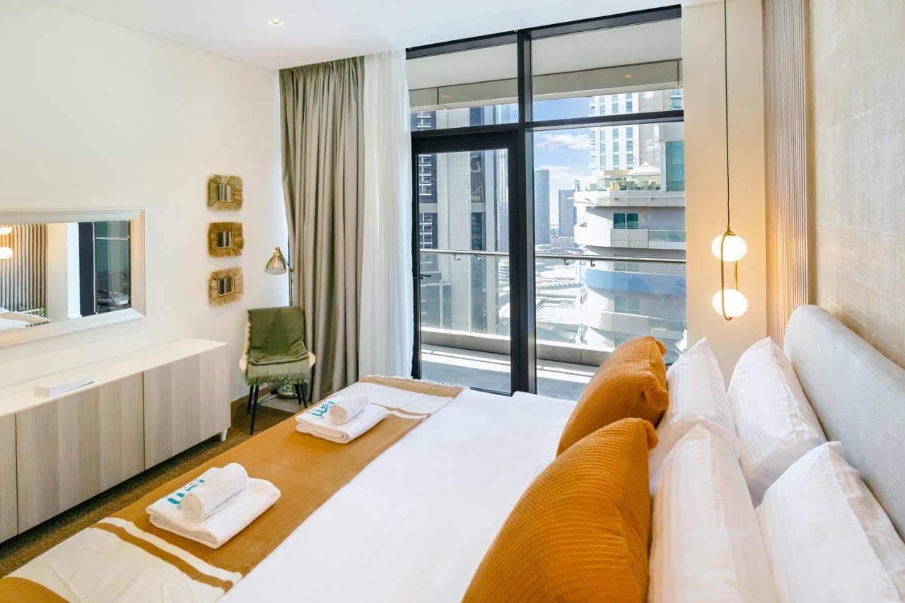 Fam Living - Rp Heights - 3 Mins Walk To Burj Khalifa & Dubai Mall Downtown 迪拜 外观 照片